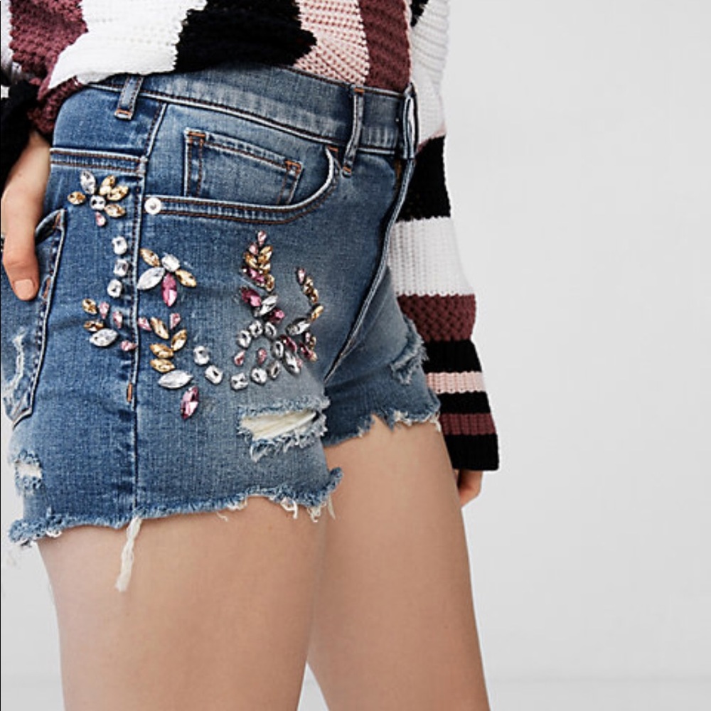 🆕 High waisted denim shorts